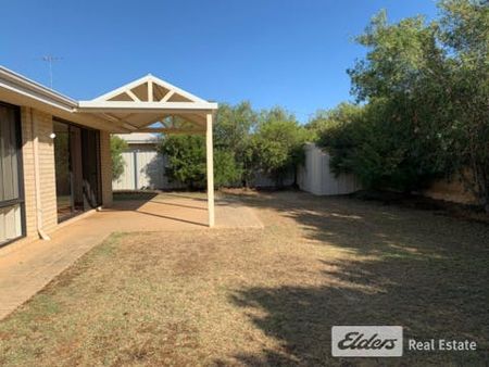 Your Ideal Meadow Springs Family Home Awaits - Photo 4