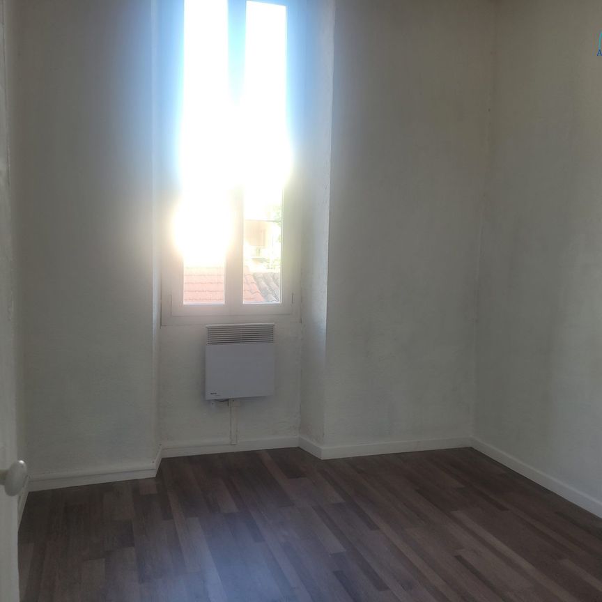 Location Appartement 2 pièces 44m² MARSEILLE 4ème - Photo 1