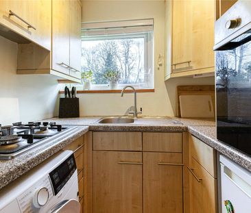 Lovelace Road, Surbiton, KT6 flat to rent - Photo 1