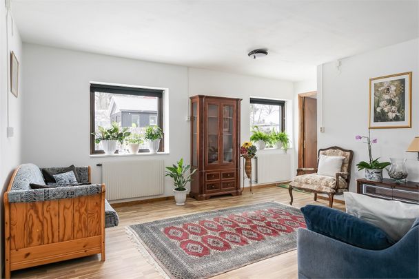 Skälbyvägen, Järfälla - Photo 1