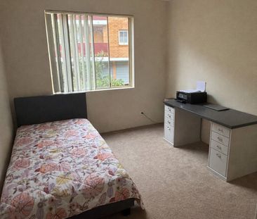 Gladesville - Photo 3