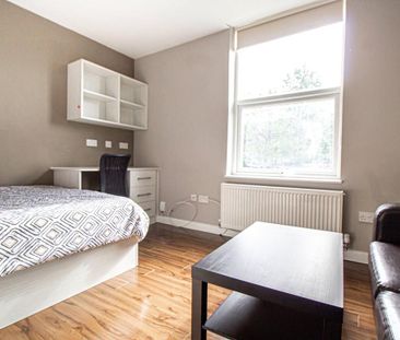 Studio to rent - Photo 3