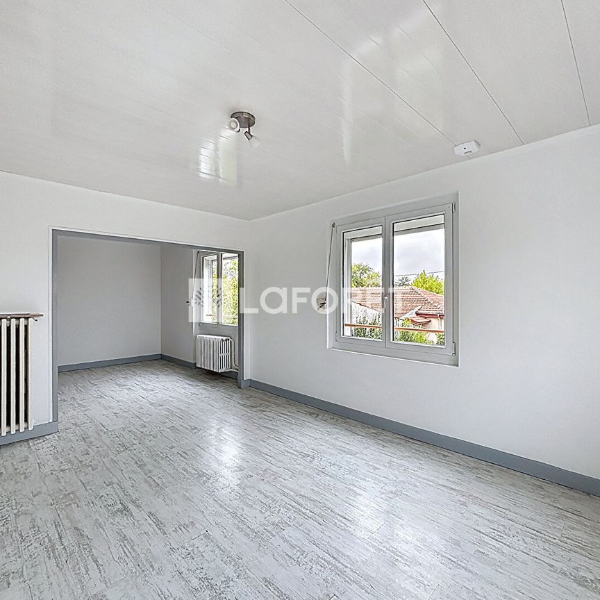 Location Maison 6 pièces 110m² - Photo 1