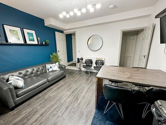 1 bedroom in a house share to rent - Photo 1