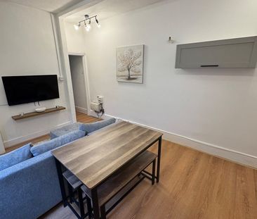 1 Bed Flat, Wilton Avenue, SO15 - Photo 4