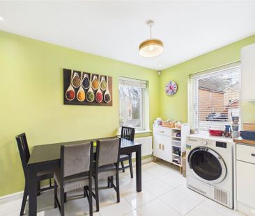 3 bedroom semi-detached house to rent - Photo 5