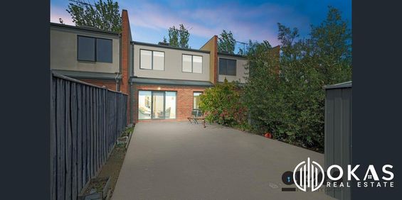 Comfort, Convenience & Style - 3-Bedroom Home in Williams Landing - Photo 3