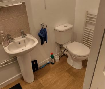 Room in a Shared House, Barras Lane, CV1 - Photo 1