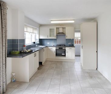 Saturn Close, Abbeymead, Gloucester - Photo 6