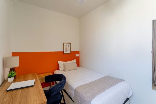 Calle de Fuencarral, Madrid, Community of Madrid 28010 - Photo 1