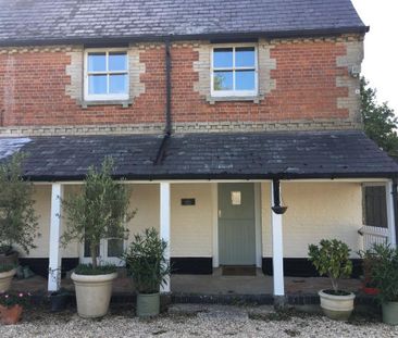 2 bedroom semi-detached house to rent - Photo 6