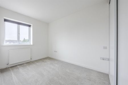To Let 3 Bed House - Semi-Detached - Photo 5