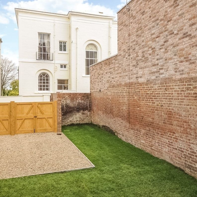 6 bedroom town house to rent - Photo 1