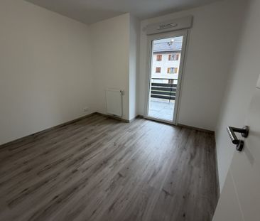 Location Appartement 4 pièces 77m² BRENTHONNE 74890 - Photo 5