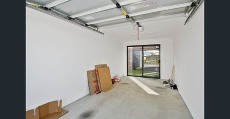 Elegant Townhouse in the Vibrant Aura Community of Nirimba - Photo 4