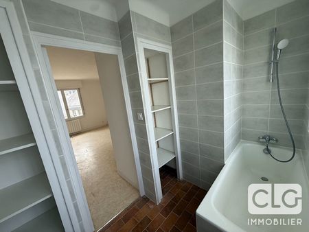 Location Appartement 3 pièces 72m² - Photo 3