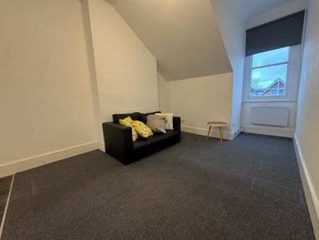 1 Bed Flat, Ferme Park Road, N8 - Photo 2