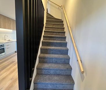 Modern 2BR Townhouse - Wainuiomata - Photo 1