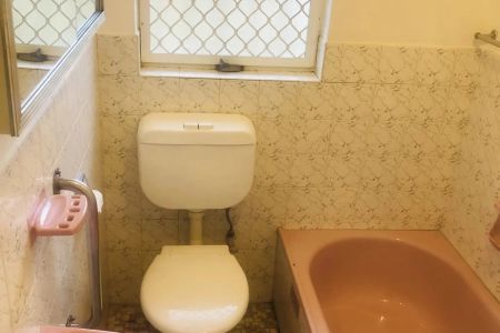 Low-Maintenance Living in Prime Clearview Location - Photo 2