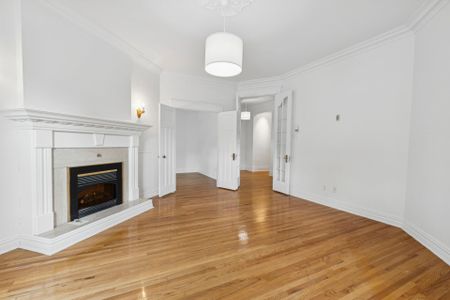 2090 Rue Sherbrooke O., Montréal (Ville-Marie), QC H3H - Photo 3