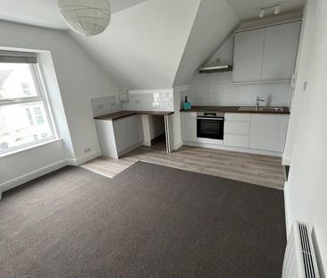 Headland Park, Plymouth, PL4 - Photo 1