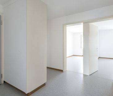 Fancy a change of scenery? Living with ideal transport links. - Foto 6