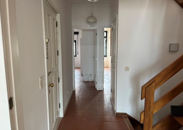 Excelente T3 duplex para arrendar com vista Mar, Foz - Porto