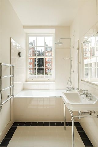 3 bedroom apartment to rent - Photo 4