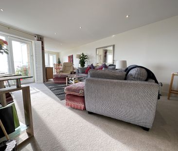 2 bedroom apartment to rent 16 San Diego Way, Sovereign Harbour Nor... - Photo 2