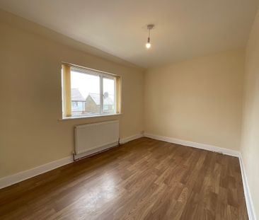 30 Prestwick Park, Belfast, BT14 6PJ - Photo 2
