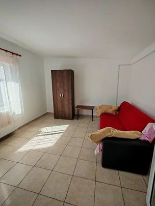 Garsoniera de închiriat str. Plopilor - Fotografie 1