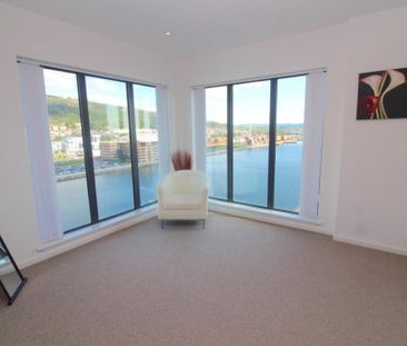 2 bedroom penthouse to rent - Photo 5