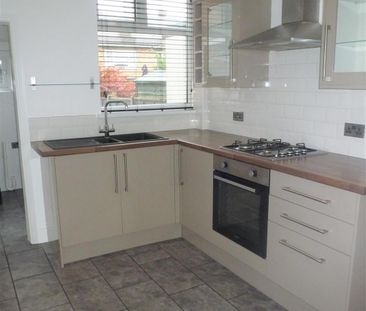 2 bedroom terraced house to rent - Photo 5