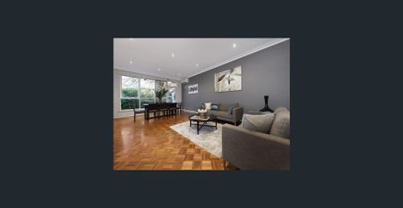 Spacious 3-bedroom / 2-bathroom unit in Caulfield | FLARE REAL ESTATE - Photo 3