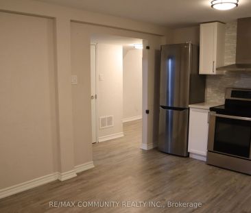 1061 Rowntree Crescent #Basement - Photo 2