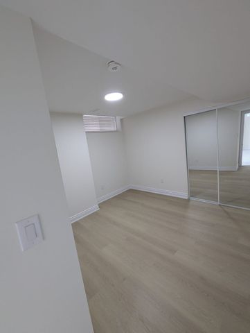 For Lease - 9 Cranley Road Unit# Bsmt, East Gwillimbury, Ontario - Photo 4