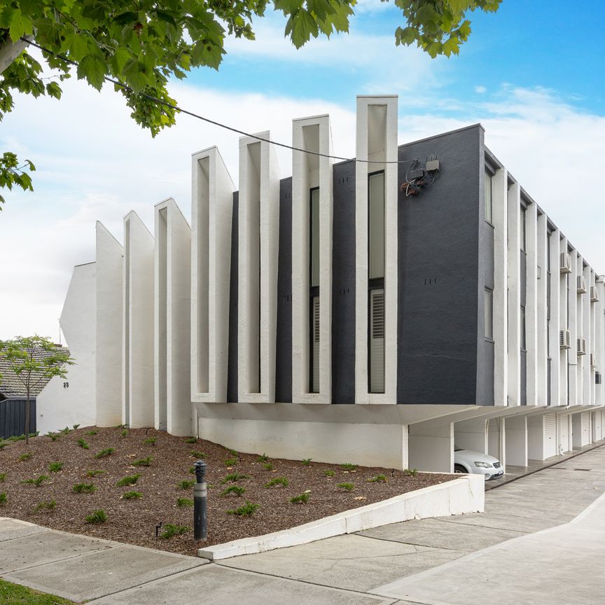 2/23 Seymour Road, Elsternwick VIC 3185 - Apartment For Rent | Domain - Photo 1