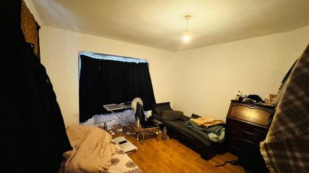 2 bedroom semi-detached house to rent - Photo 2