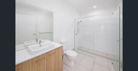 Brand New three beds, including Mater Bedroom, Ensuite in Greenbank - Photo 5