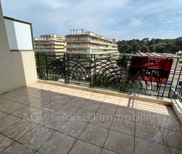 Location Appartement 3 pièces 56m² TOULON 83200 - Photo 6