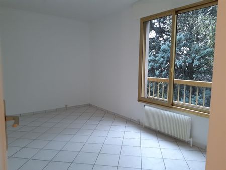 Appartement À Louer 4 Pièces , 108 M² - Photo 3