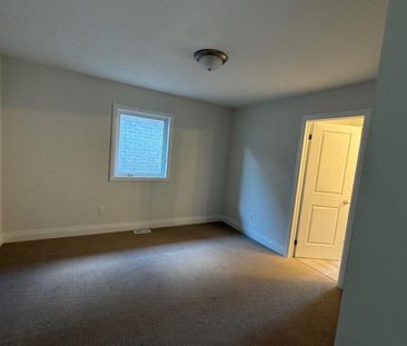 For Lease - 24 Bermondsey Way, Brampton, Ontario - Photo 4