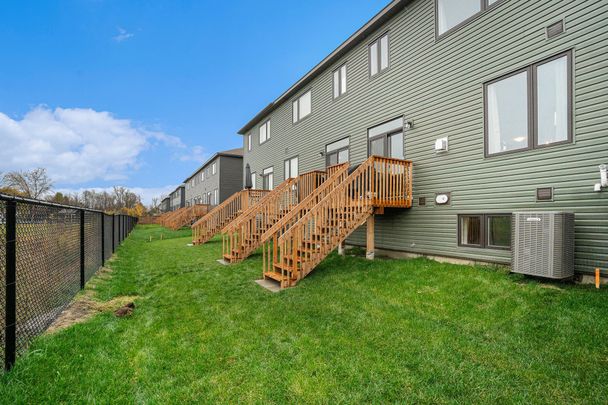 For Lease - 93 Richelieu Street, Russell, Ontario - Photo 1