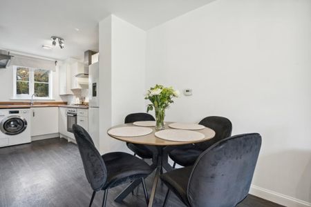 2 bedroom end of terrace house to rent - Photo 5