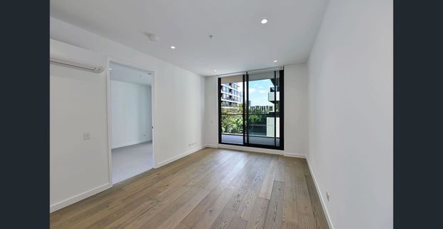 One-Bedroom Apartment Plus Study with Resort-Inspired Amenities - Photo 1