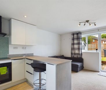 1 bedroom semi-detached house to rent - Photo 2