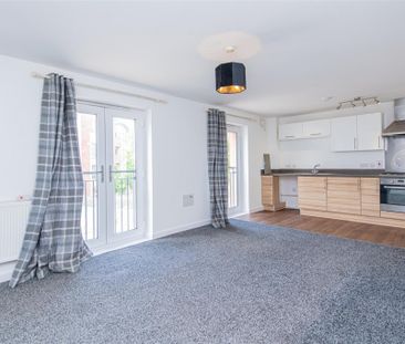 1 bed Flat To Let - Photo 2