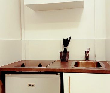 Location Appartement 1 pièce 15m² BOULOGNE BILLANCOURT 92100 - Photo 3