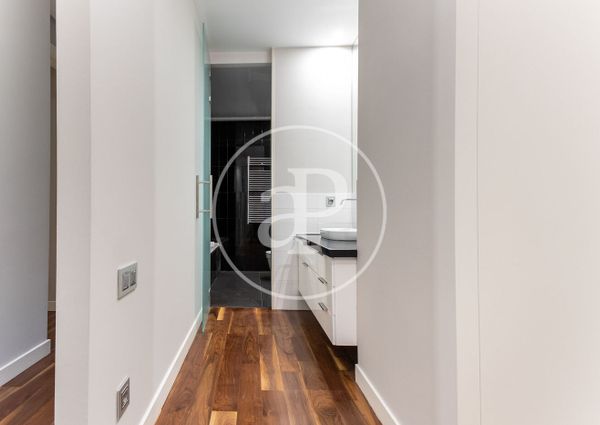 Flat for rent with Terrace in San Francesc (Valencia)