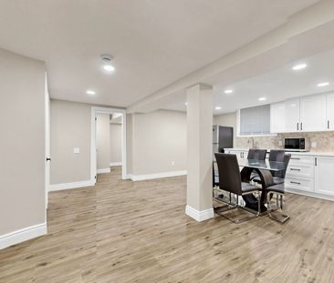 For Lease - 6 Mcquarrie Lane, Vaughan, Ontario - Photo 2